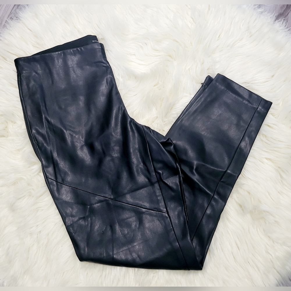 PRELOVED RW&Co Faux Leather Skinny Pants